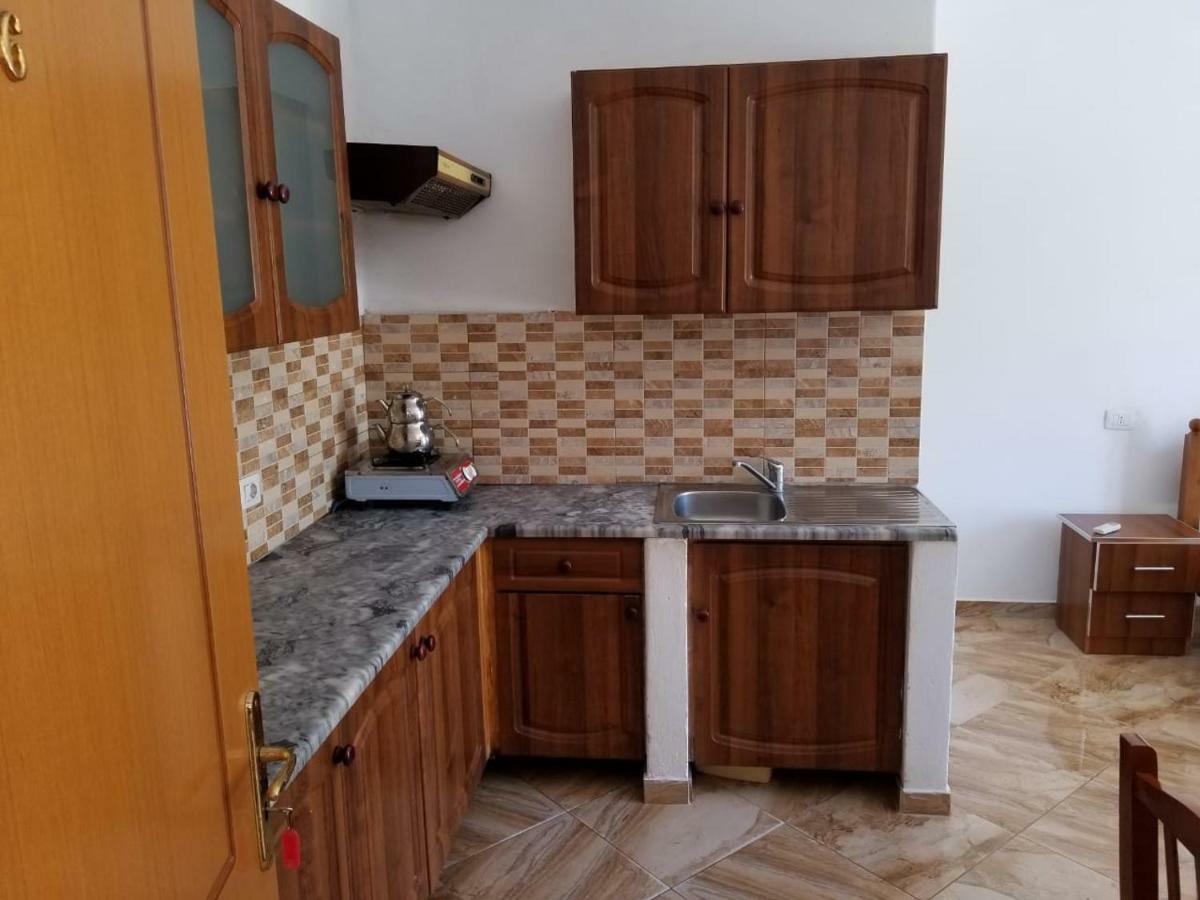 Romantika Shëngjin 外观 照片